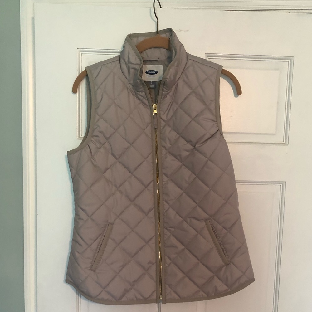 🌸NWOT Old Navy Light Tan Vest